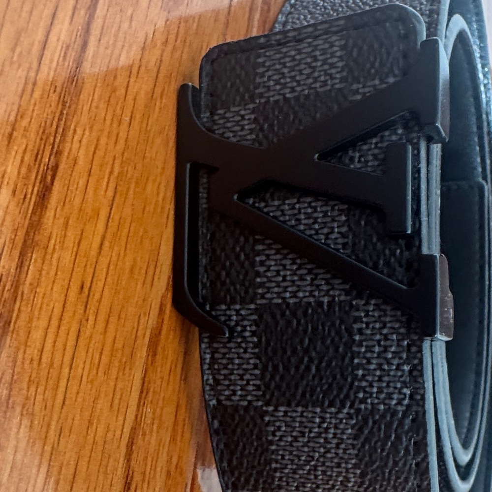 Louis Vuitton Classic Black Leather belt